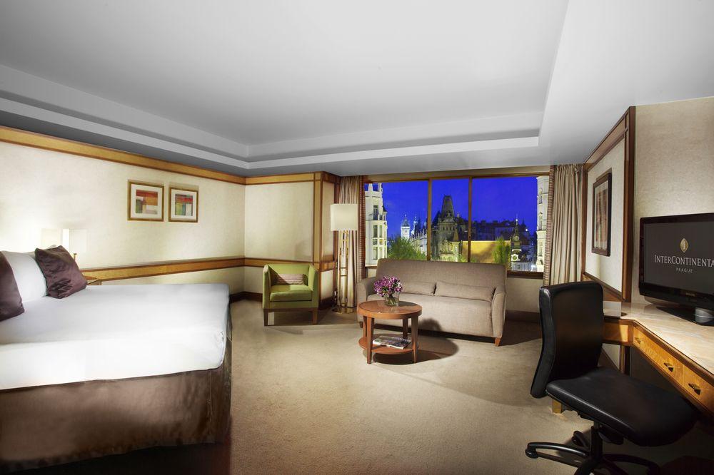 Отель Fairmont Golden Прага Экстерьер фото Deluxe Room